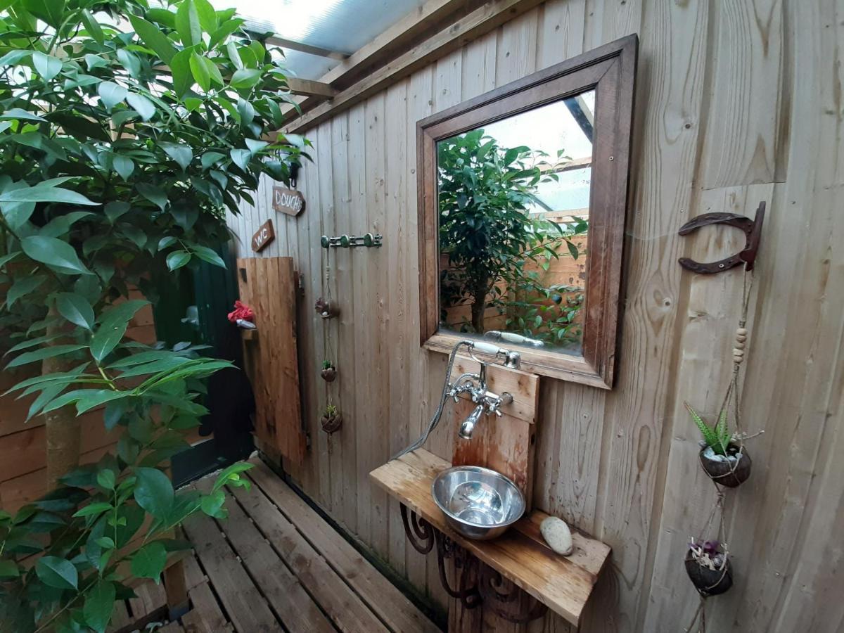 Nuit En Cheyenne Tipi A 500M De La Plage カンカル エクステリア 写真
